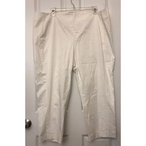 DKNYC White Cropped Pants Size 22